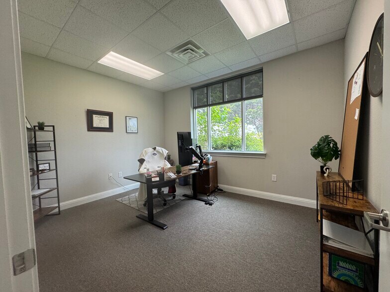 1402 S Custer Rd, McKinney, TX à vendre - Photo intérieure – Image 2 sur 11