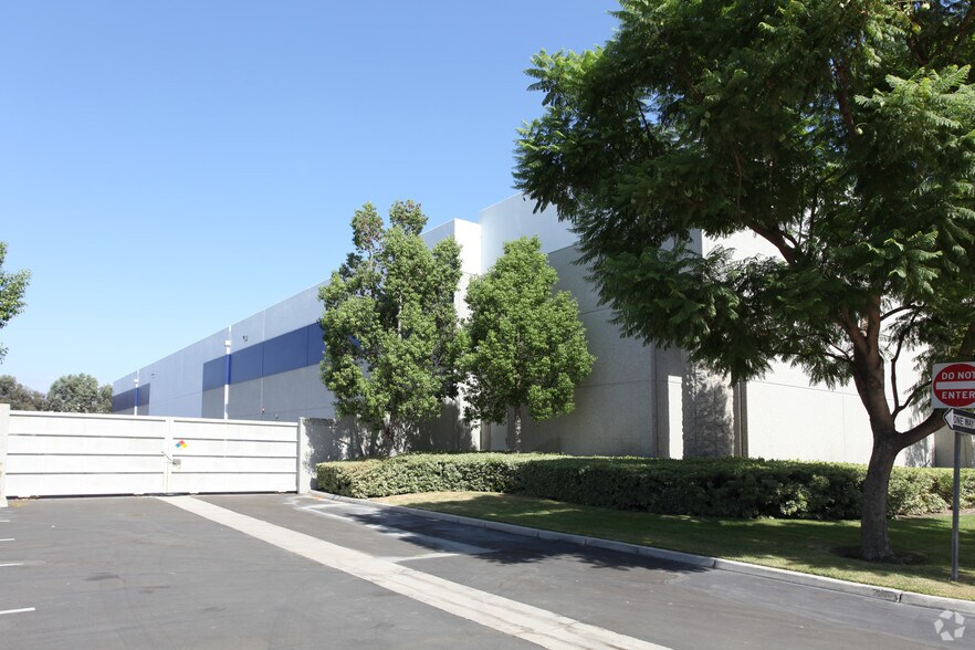 4450 Edison Ave, Chino, CA à louer - Photo de l’immeuble – Image 3 sur 5