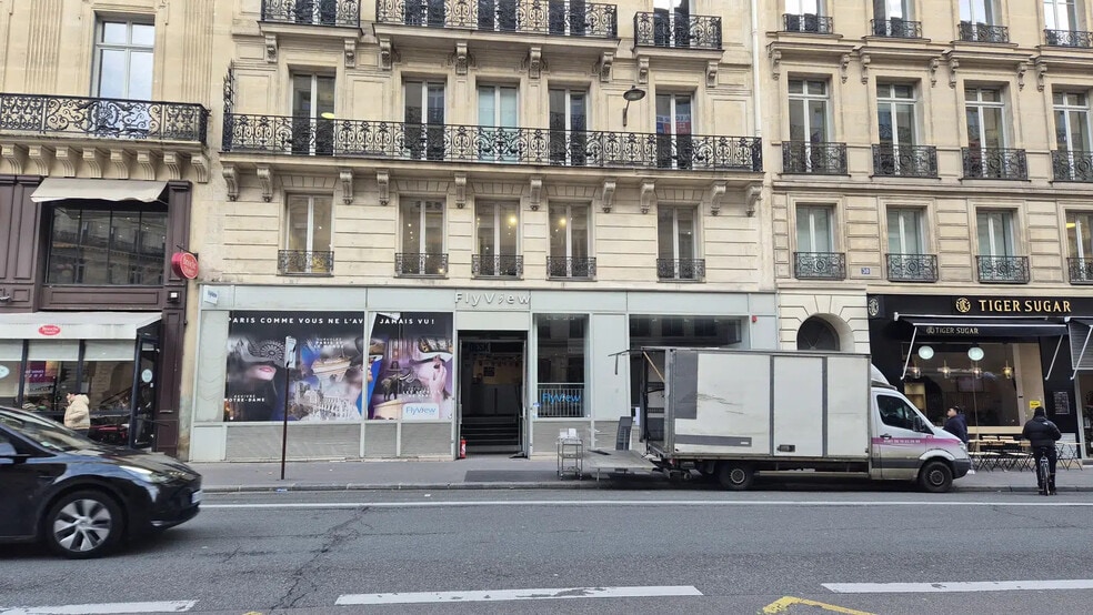 30 Rue Du Quatre Septembre, Paris à louer - Photo de l’immeuble – Image 1 sur 3