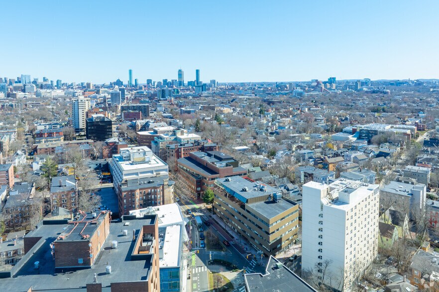 1050 Massachusetts Ave, Cambridge, MA à louer - Aérien – Image 3 sur 4