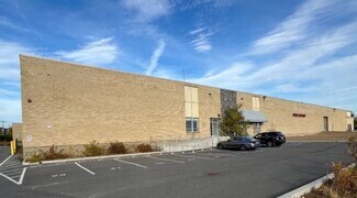 Plus de détails pour 1966 Broadhollow Rd, Farmingdale, NY - Industriel/Logistique à louer