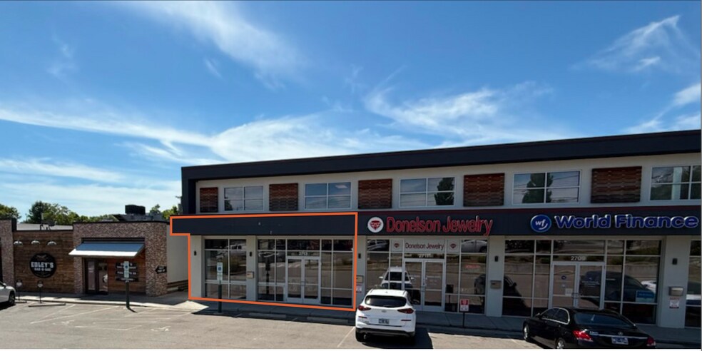 2705-2713 Lebanon Pike, Nashville, TN à louer - Photo de l’immeuble – Image 1 sur 8