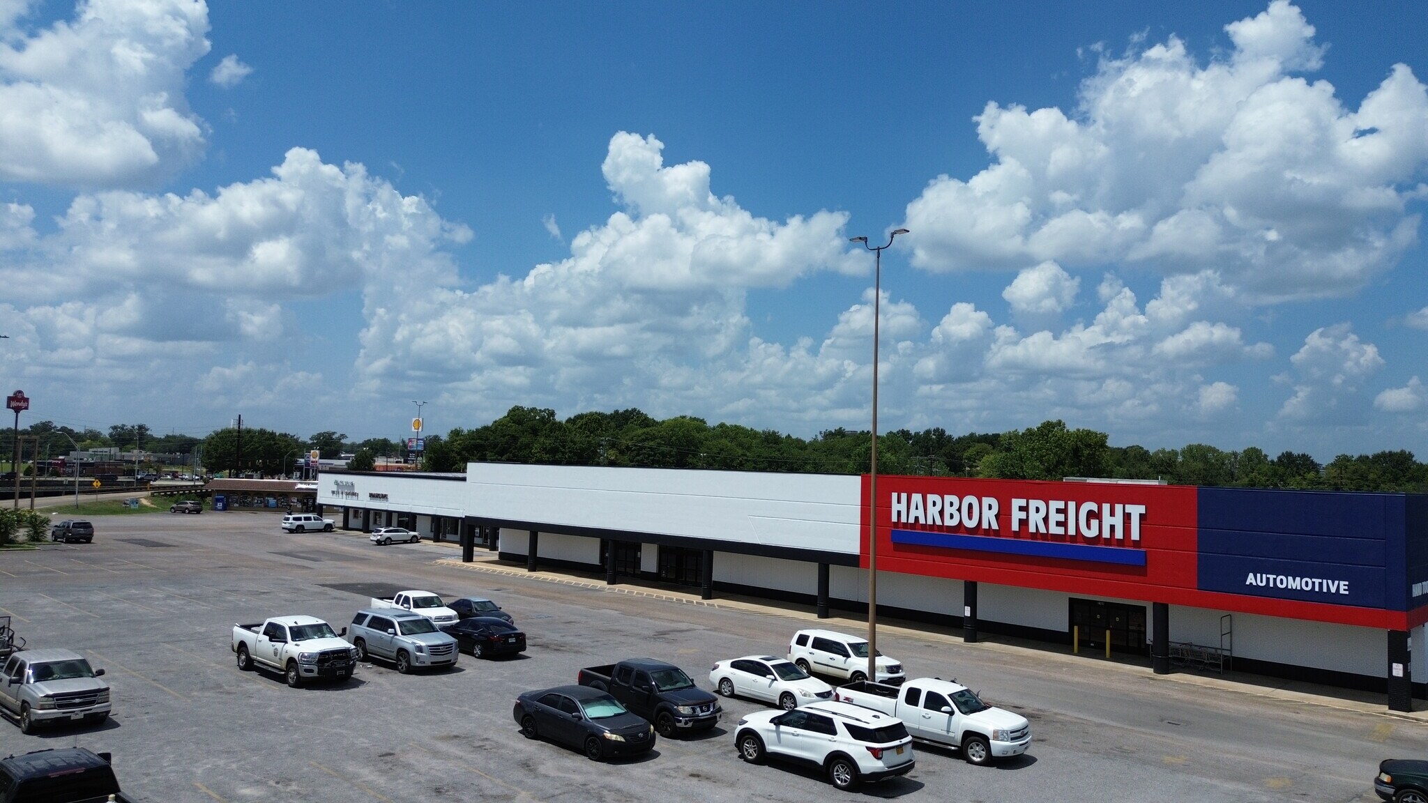 2106-2124 N Frontage Rd, Meridian, MS à louer Photo de l’immeuble– Image 1 sur 5