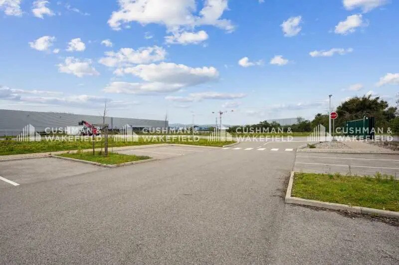715 Allée De Curebourse, Saint-Vulbas à vendre - Photo de l’immeuble – Image 3 sur 18