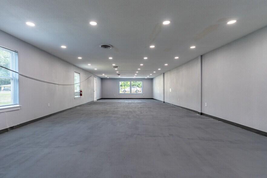 8701 N Palafox St, Pensacola, FL à louer - Photo de l’immeuble – Image 2 sur 7
