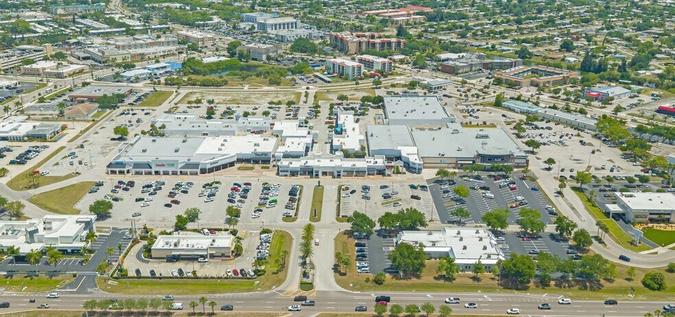 3280 Tamiami Trl, Port Charlotte, FL à louer - Photo de l’immeuble – Image 3 sur 10