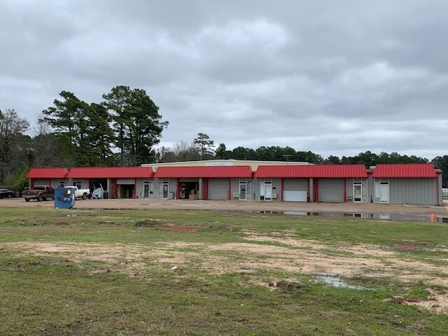 760 S Eastman Rd, Longview, TX à louer Photo principale– Image 1 sur 3