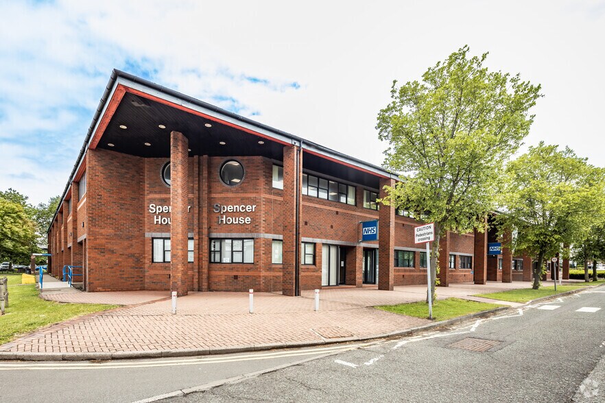 Dewhurst Rd, Warrington à vendre - Photo de l’immeuble – Image 2 sur 4