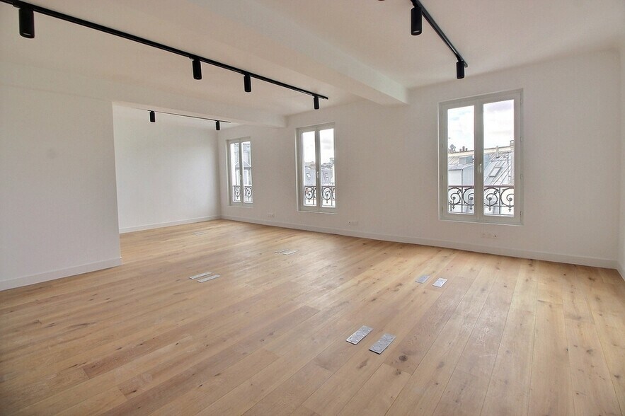 55 Rue Du Faubourg Montmartre, Paris à louer - Photo de l’immeuble – Image 2 sur 28