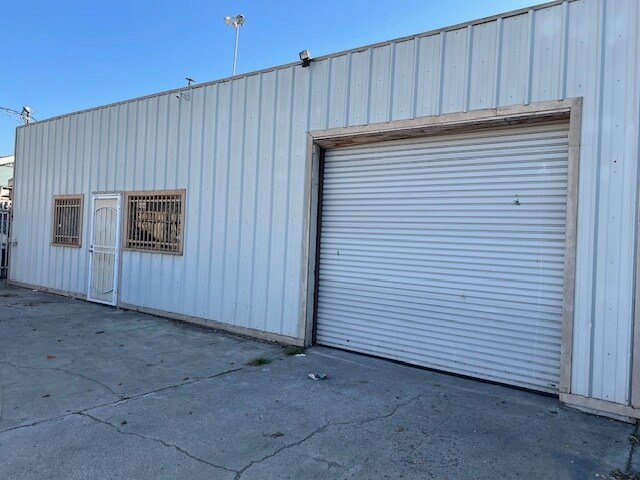 1724 W 2nd St, Santa Ana, CA à vendre - Photo de l’immeuble – Image 2 sur 15
