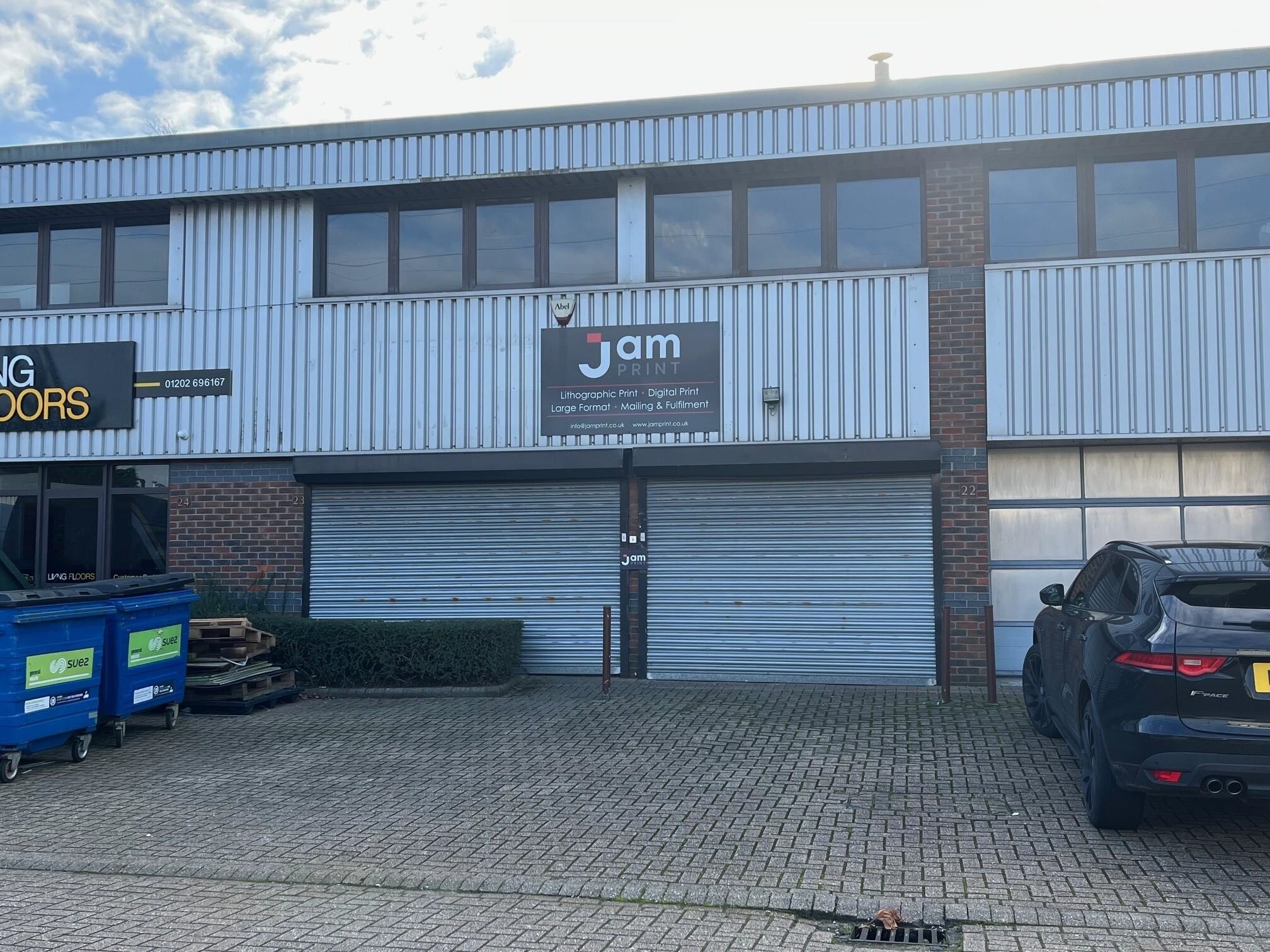 Cabot Ln, Poole à louer Photo principale– Image 1 sur 4