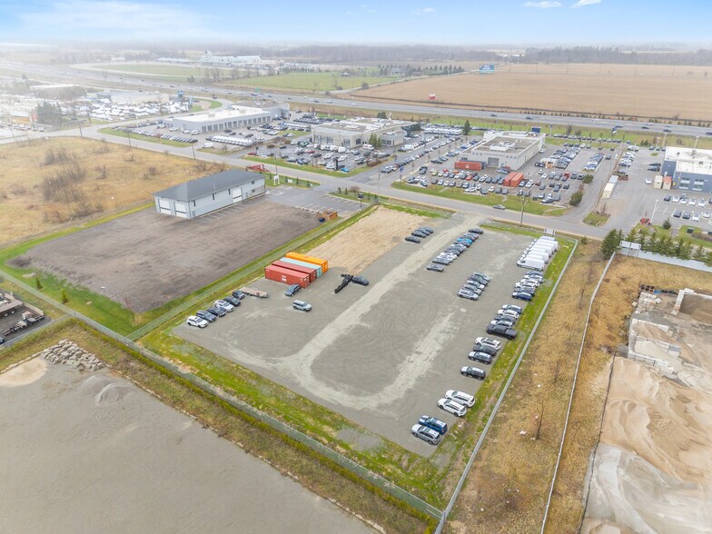 2457 Doral Dr, Innisfil, ON à vendre - Photo de l’immeuble – Image 2 sur 13