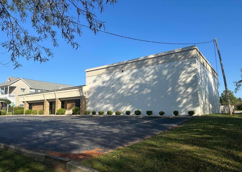 4505 E 3rd St, Bloomington, IN à vendre - Photo de l’immeuble – Image 3 sur 17