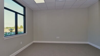 26717 Westheimer Pky, Katy, TX à louer Photo de l’immeuble– Image 2 sur 8