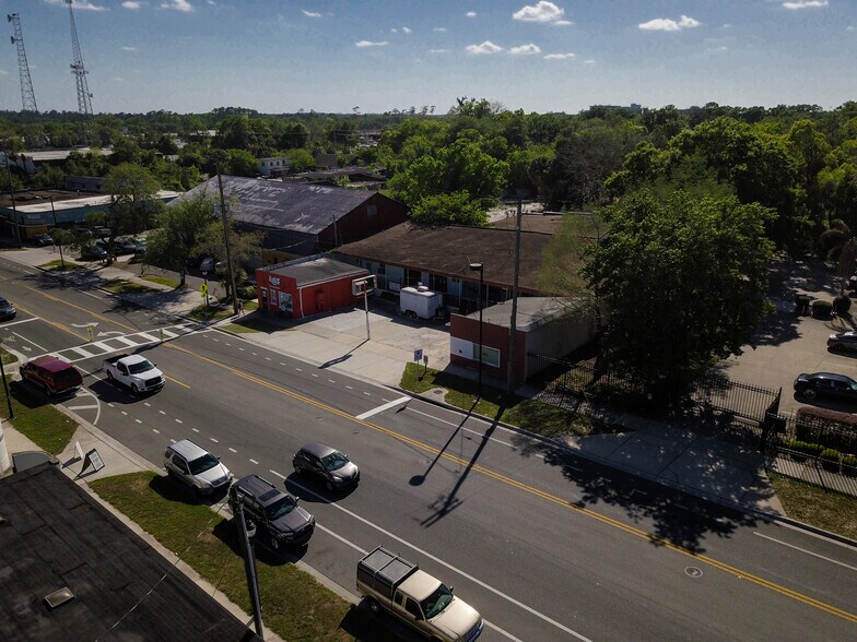 620 S Main St, Gainesville, FL à louer - Photo de l’immeuble – Image 3 sur 9