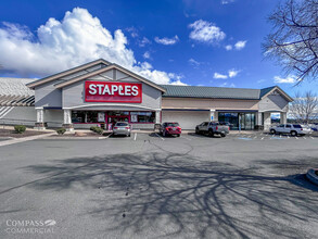 63485 N Highway 97, Bend, OR à louer Photo de l’immeuble– Image 1 sur 2