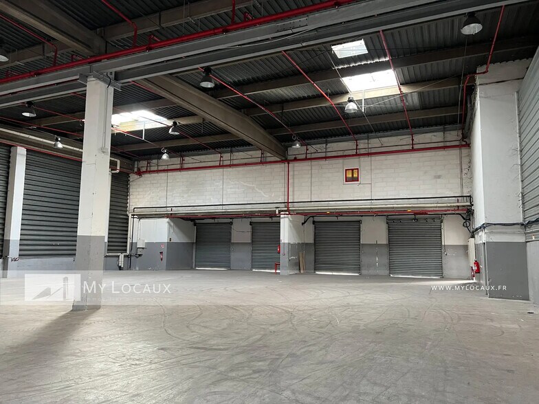 Industriel/Logistique dans Gennevilliers à louer - Photo de l’immeuble – Image 3 sur 4