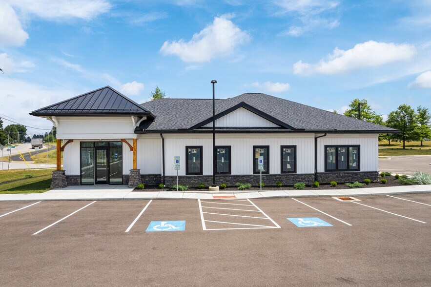2281 Merit Dr, Wooster, OH à louer - Photo de l’immeuble – Image 2 sur 21