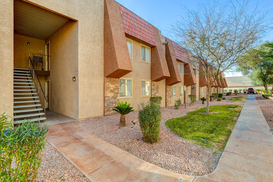 5260 River Glen Dr, Las Vegas, NV à vendre - Photo principale – Image 1 sur 1