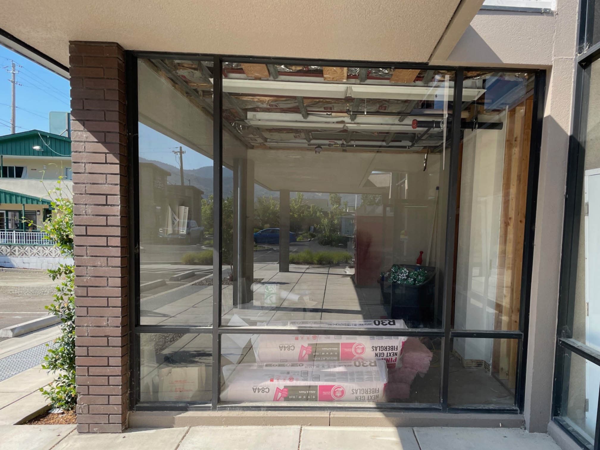 735 SE 6th St, Grants Pass, OR à louer Photo de l’immeuble– Image 1 sur 6