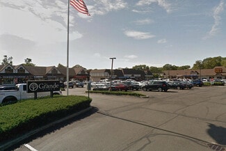 Plus de détails pour 1350-1370 Deer Park Ave, North Babylon, NY - Local commercial à louer