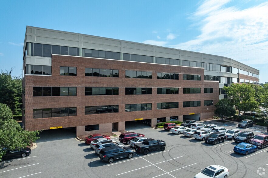 180 Admiral Cochrane Dr, Annapolis, MD à louer - Photo de l’immeuble – Image 3 sur 5