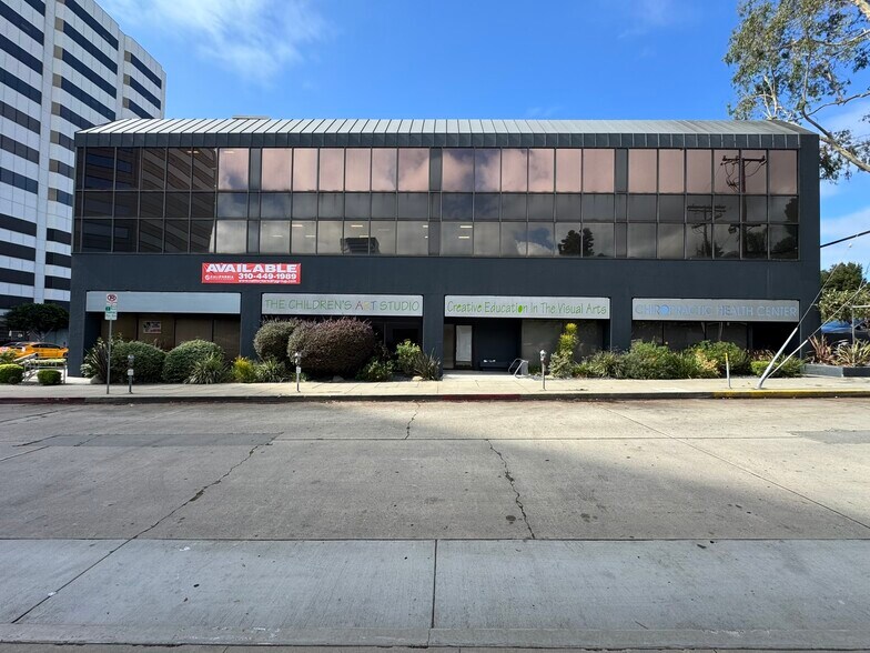 12401 Wilshire Blvd, Los Angeles, CA à louer - Photo de l’immeuble – Image 3 sur 25
