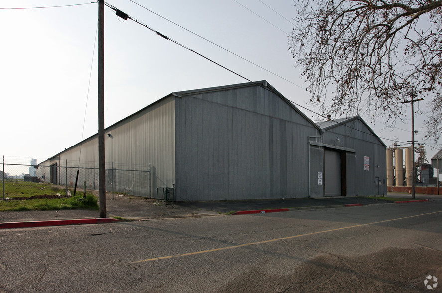 492 S Golden State Blvd, Turlock, CA à vendre - Photo de l’immeuble – Image 3 sur 12