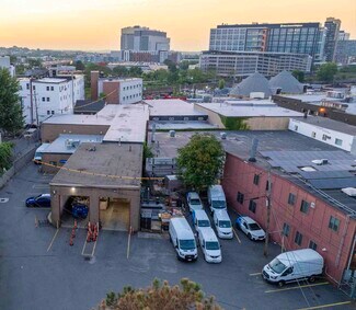 Plus de détails pour 18 Dorrance St, Charlestown, MA - Industriel/Logistique à vendre