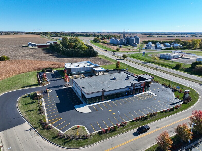 4406 E Lincolnway, Sterling, IL à louer - Photo de l’immeuble – Image 1 sur 4