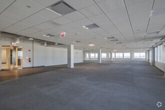 1500 McConnor Pky, Schaumburg, IL à louer Photo intérieure– Image 2 sur 4