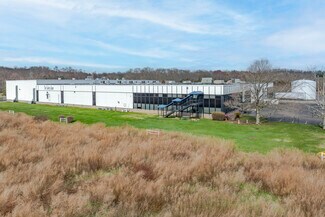Plus de détails pour 385 Long Hill Rd, Guilford, CT - Industriel/Logistique à vendre