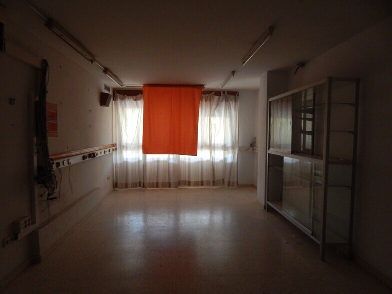 Local commercial dans Ontinyent, Valencia à vendre - Photo de l’immeuble – Image 3 sur 22