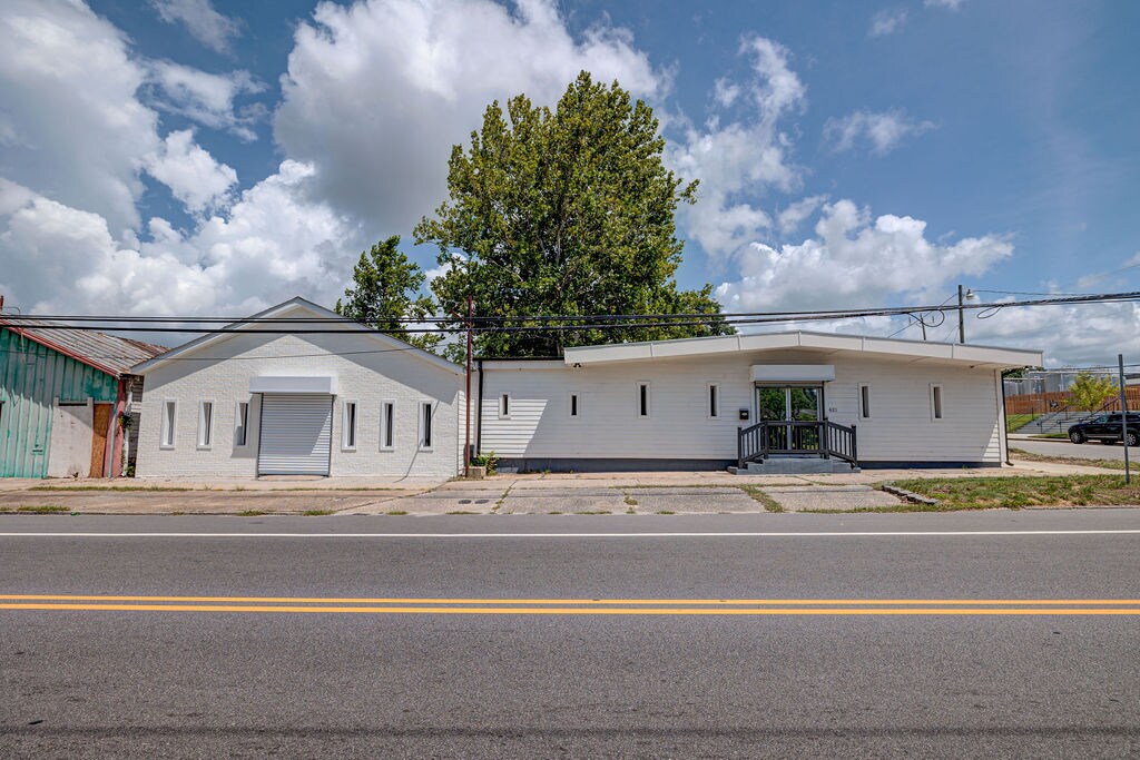 621 Greenfield St, Wilmington, NC à louer Photo de l’immeuble– Image 1 sur 46