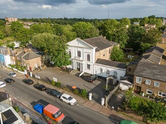 Plus de détails pour 48 Chapel Rd, Londres - Spécialisé à vendre