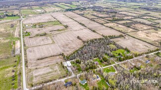 Plus de détails pour 352 Leachs rd, Perth, ON - Terrain à vendre
