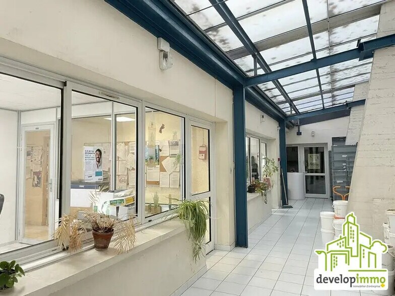 Bureau dans Caen à vendre - Photo intérieure – Image 1 sur 13
