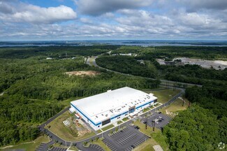 Plus de détails pour 300 Industrial Way, Tiverton, RI - Terrain à louer