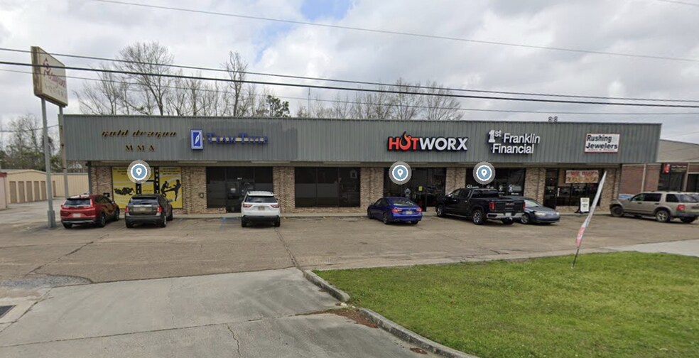 421 Memorial Blvd, Picayune, MS à louer - Photo de l’immeuble – Image 1 sur 1