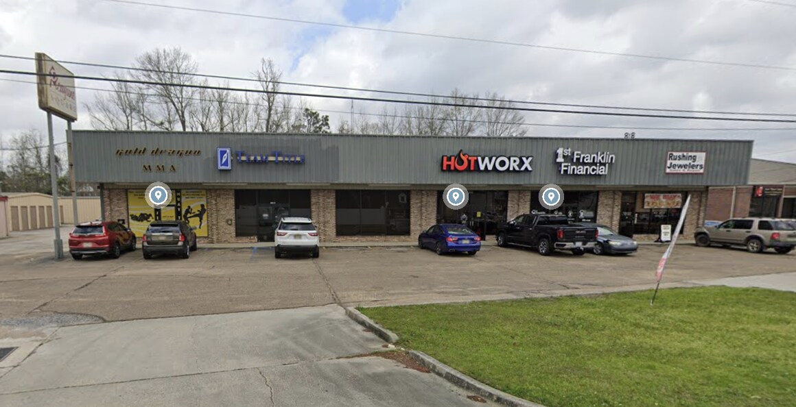 421 Memorial Blvd, Picayune, MS à louer Photo de l’immeuble– Image 1 sur 2