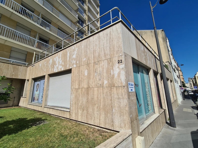 22 Rue D'Alleray, Paris à louer - Photo de l’immeuble – Image 1 sur 11