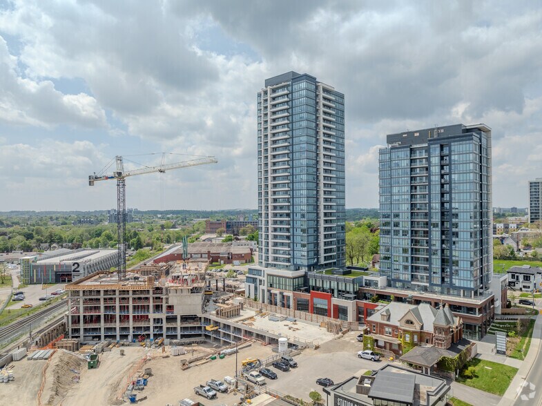 641 King St W, Kitchener, ON à louer - Photo de l’immeuble – Image 3 sur 12