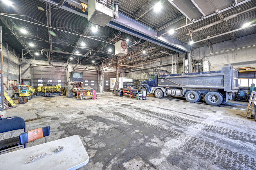 8680 Rue Champ D'eau, Montréal, QC à vendre - Photo intérieure – Image 2 sur 7