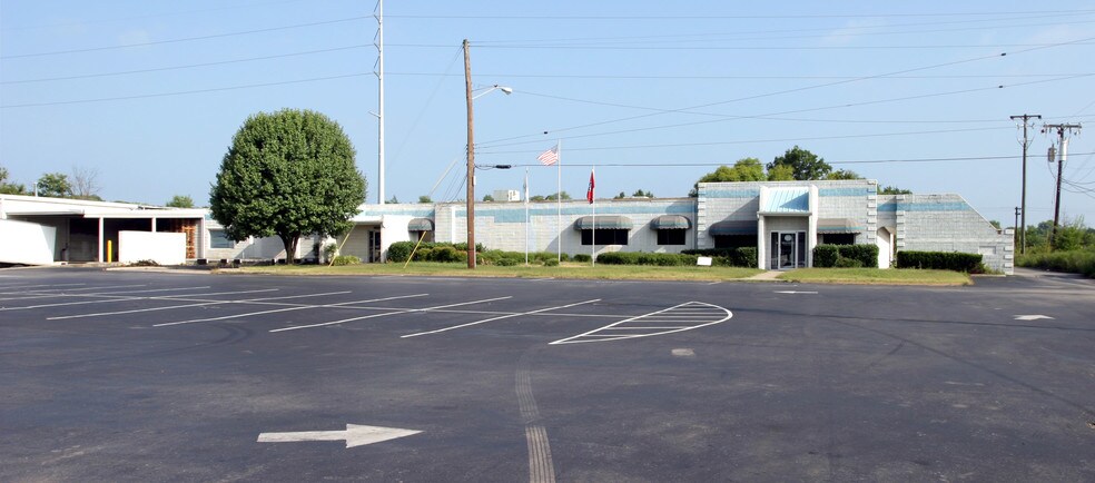 110-114 Taylor Industrial Blvd, Hendersonville, TN à louer - Photo de l’immeuble – Image 3 sur 15