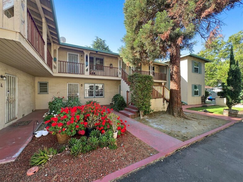 584 N 2nd St, San Jose, CA à vendre - Photo de l’immeuble – Image 1 sur 50