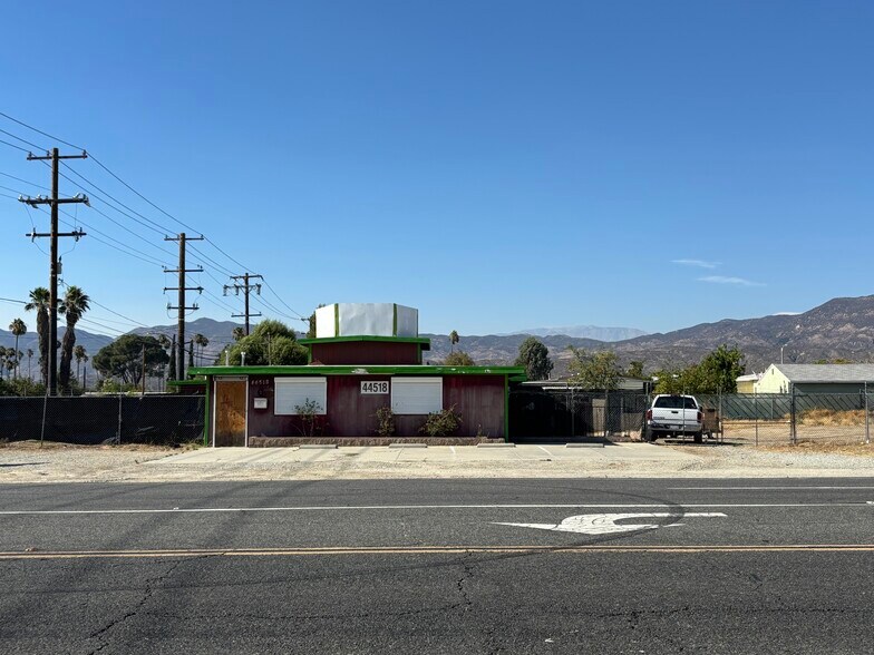 44518 CA-74, Hemet, CA à vendre - Photo de l’immeuble – Image 2 sur 5