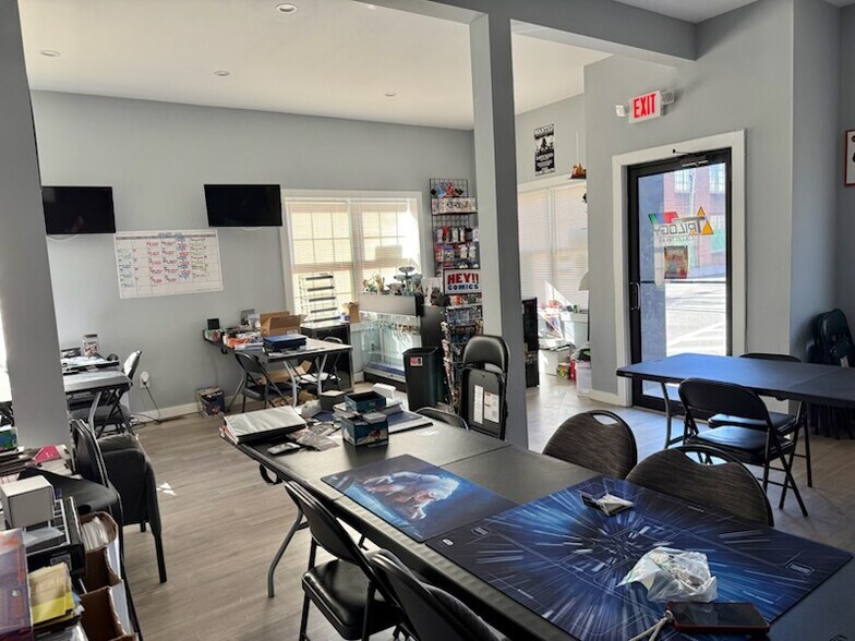 101 N 3rd St, East Newark, NJ à louer - Photo de l’immeuble – Image 3 sur 7
