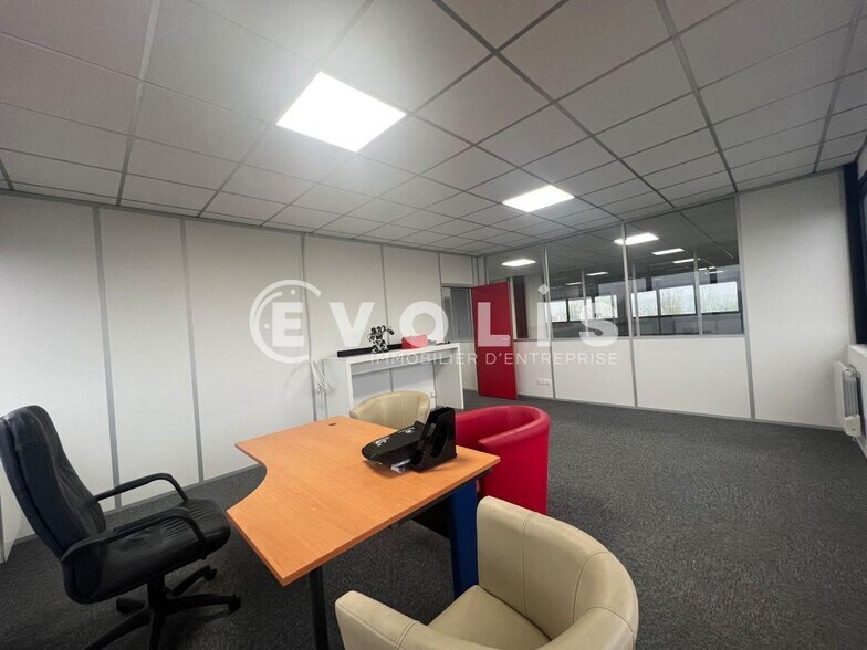 Bureau dans Villebon-sur-Yvette à vendre - Photo intérieure – Image 3 sur 9