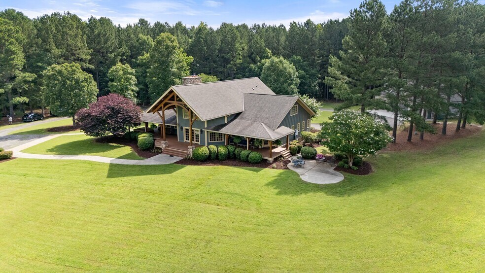 7239 Bulb Rd, Julian, NC à vendre - Photo de l’immeuble – Image 2 sur 108