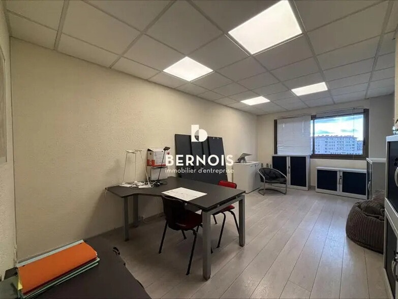 Bureau dans Toulon à louer - Photo intérieure – Image 3 sur 7